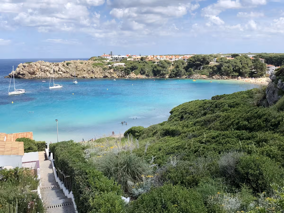 Hallan un cuerpo en avanzado estado de descomposición en la playa de Arenal d'en Castell