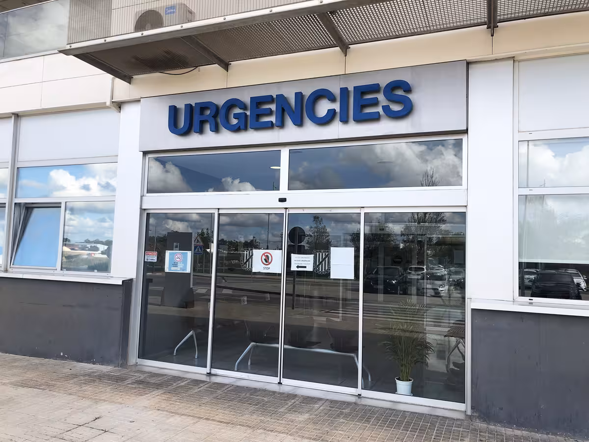 (Ampliación) El herido en accidente de moto entra en la UCI