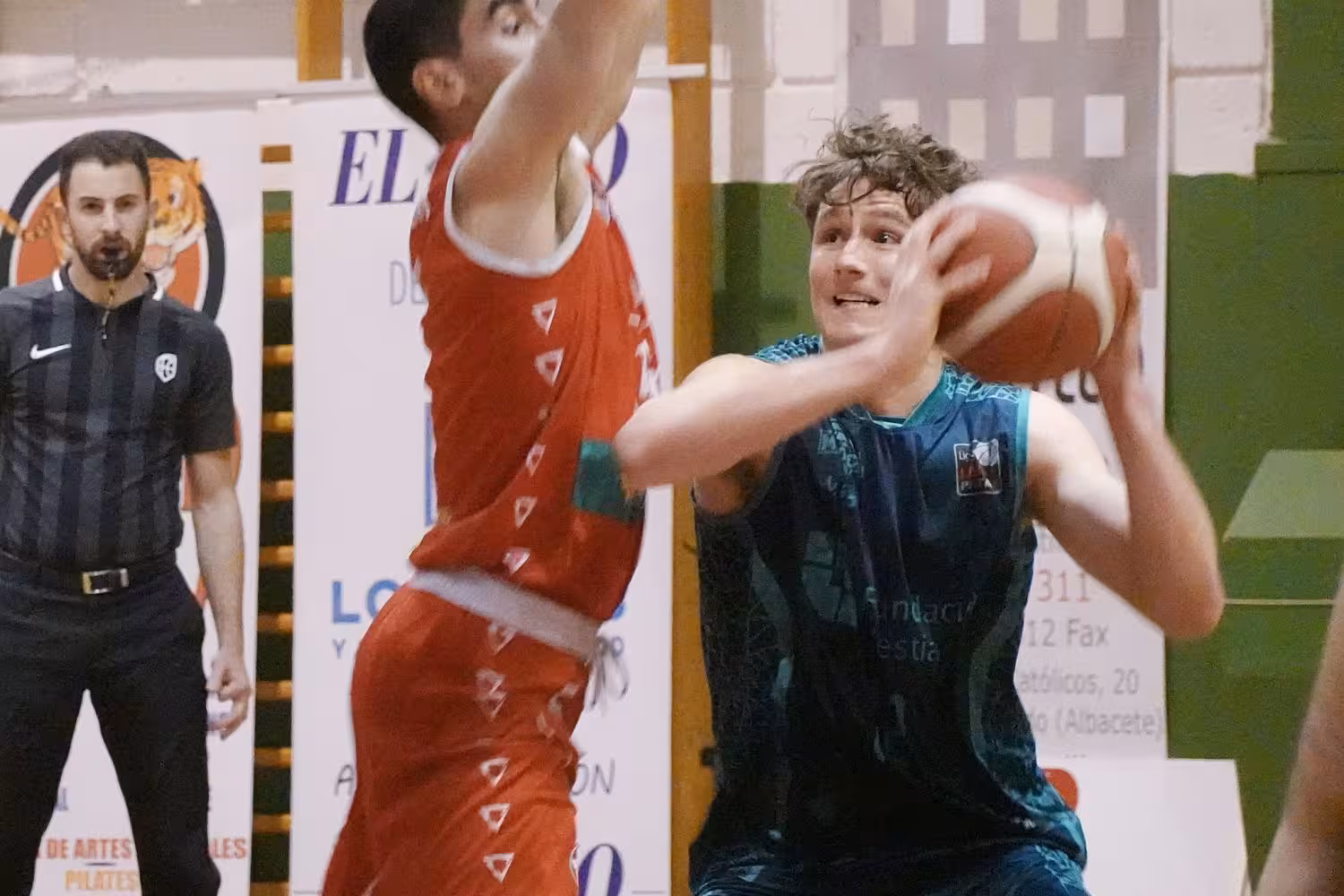 Un imperial Alderete lidera una victoria balsámica del Hestia Menorca en Villarrobledo