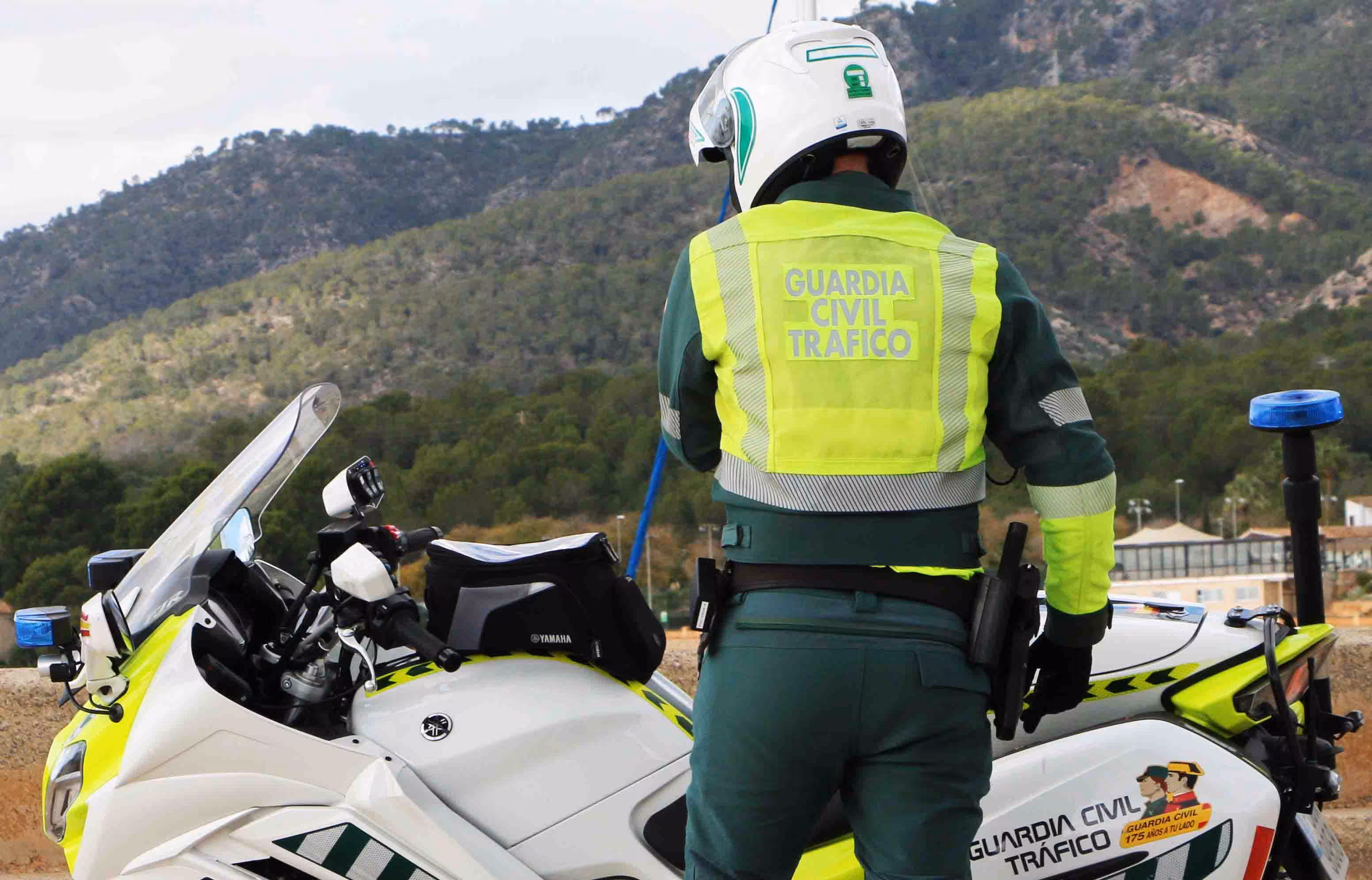 Detenido en Sant Lluís un motorista bebido que huía de la Guardia Civil