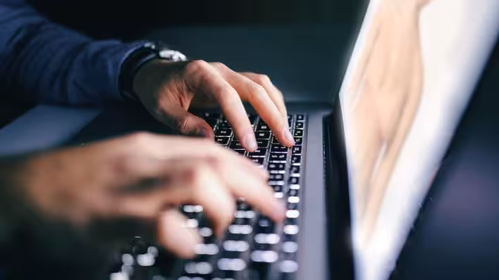 15 detenidos por posesión de agresiva pornografía con menores y bebés