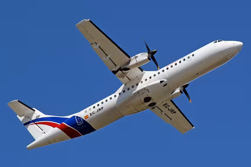 Un avión procedente de Menorca aterriza en Palma con un problema en un motor