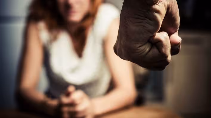 A la cabeza de la violencia de género