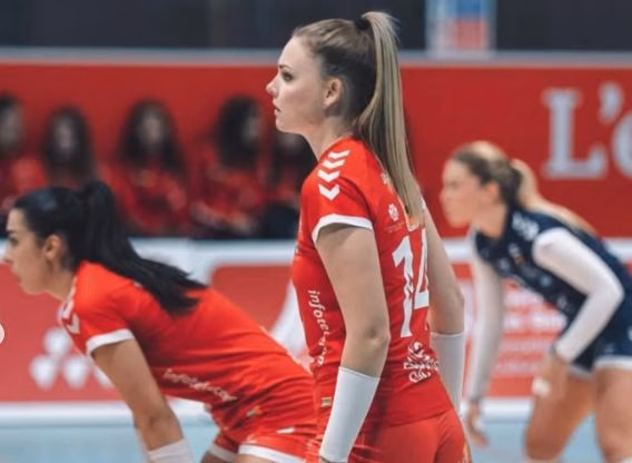 Veronika Jandovaa, otro adiós en el Avarca