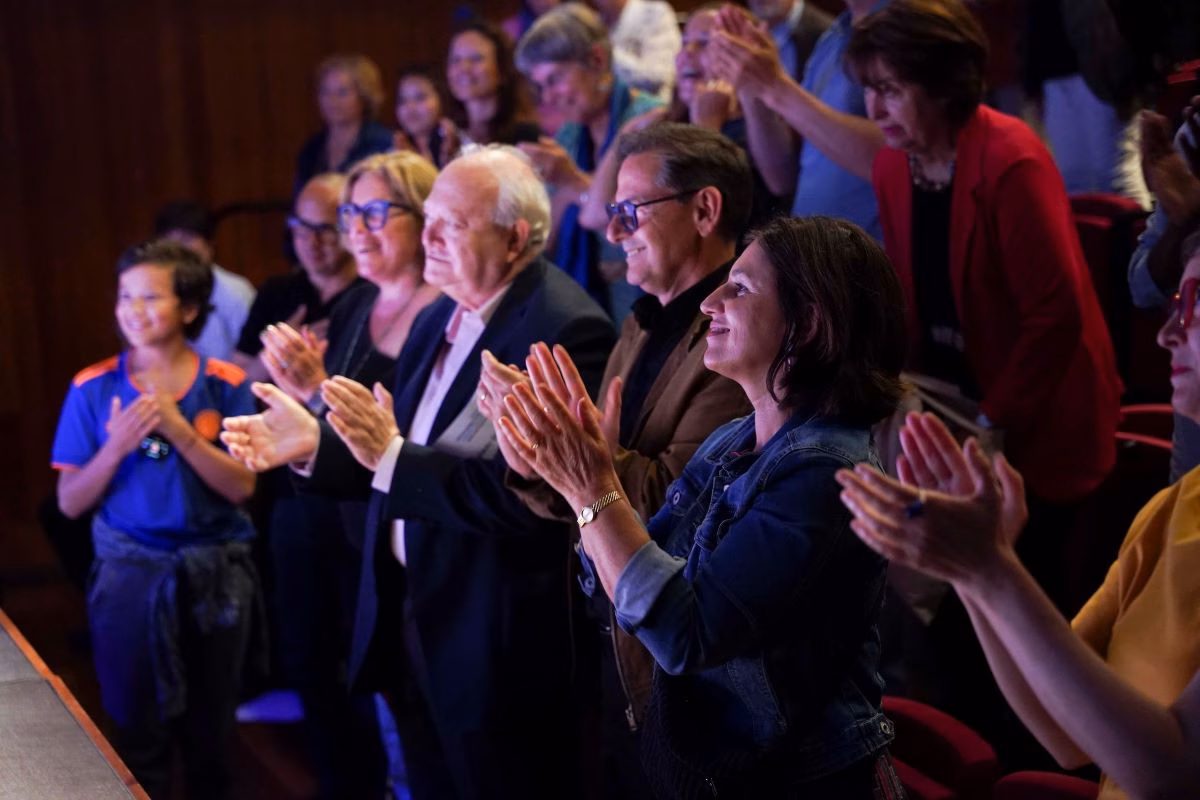 (Fotos) Las Trobades Camus baten récord de asistencia con una mirada lúdica sobre la realidad