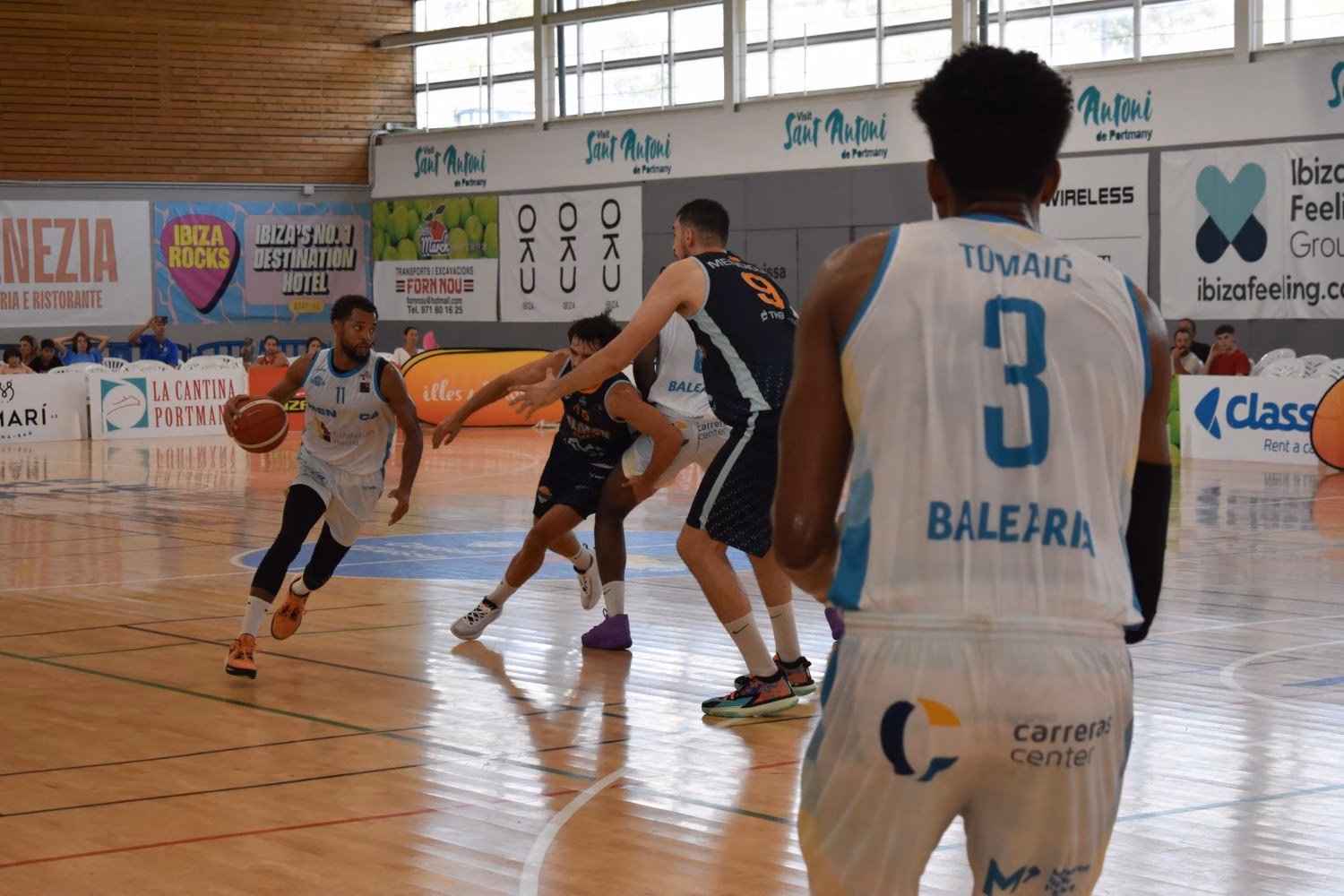 (Fotos) Un Hestia en rodaje cede el trono balear ante el Palmer (73-71)