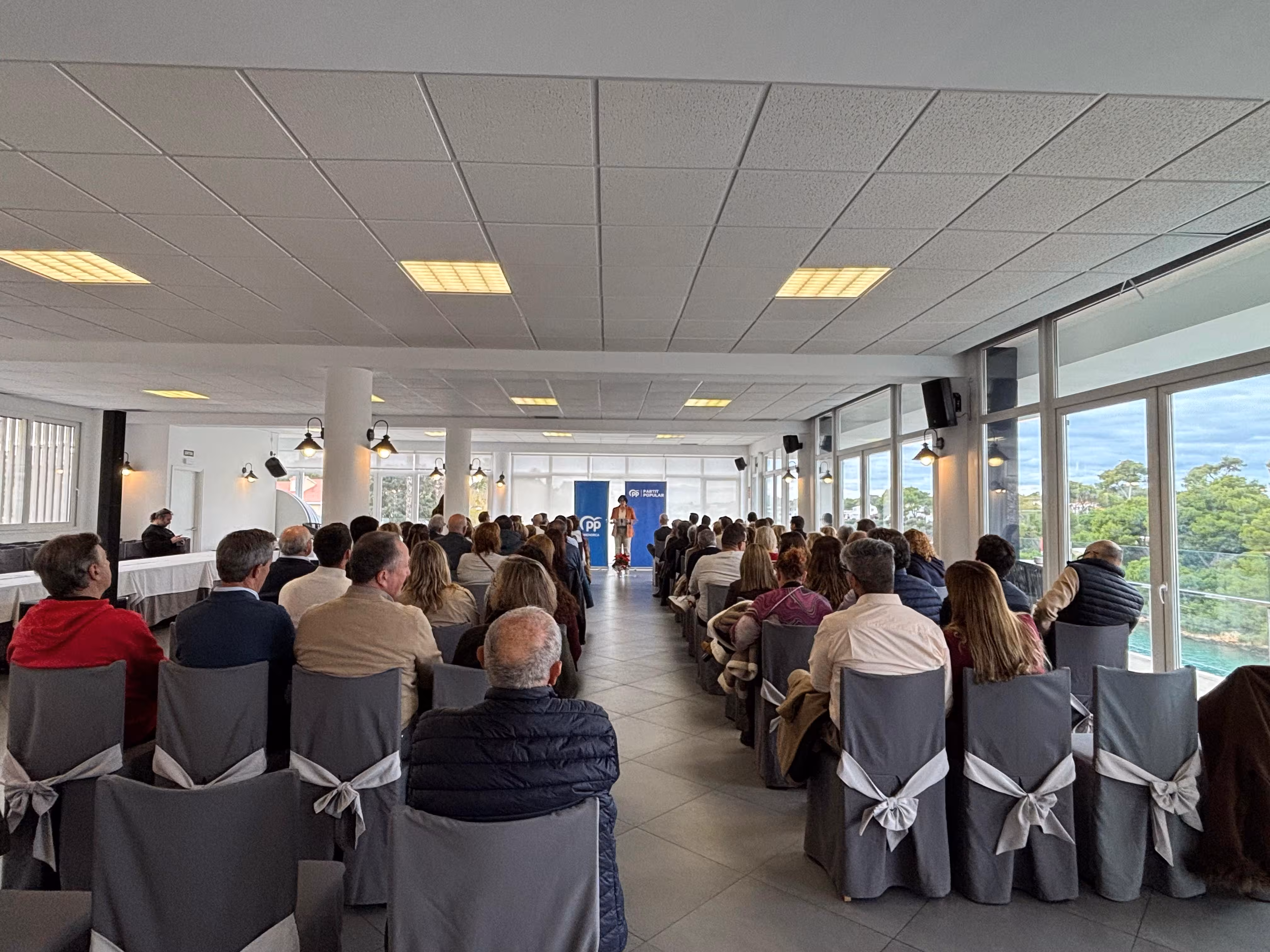 Juana Maria Pons Torres es reelegida presidenta de la Junta Local del Partido Popular de Ciutadella