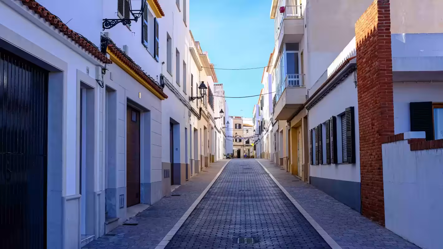 El pleno municipal ha dado luz verde a las cuentas con los votos a favor del gobierno del PP y el voto en contra del PSOE en la oposición.