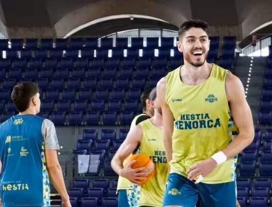 Edgar Vicedo afirma tener buenas sensaciones sobre su estado físico de cara al choque en Burgos. (Foto:  HESTIA MENORCA)