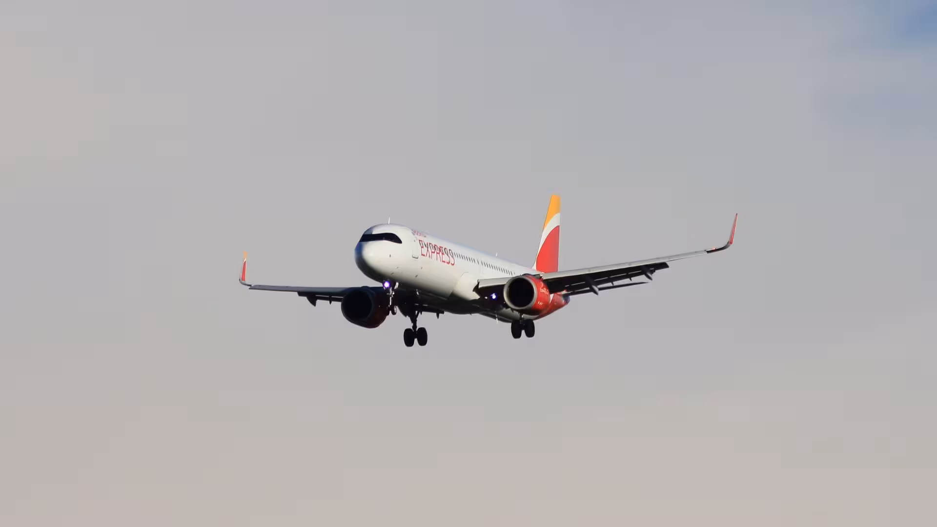 Avión de Iberia Express en pleno vuelo.