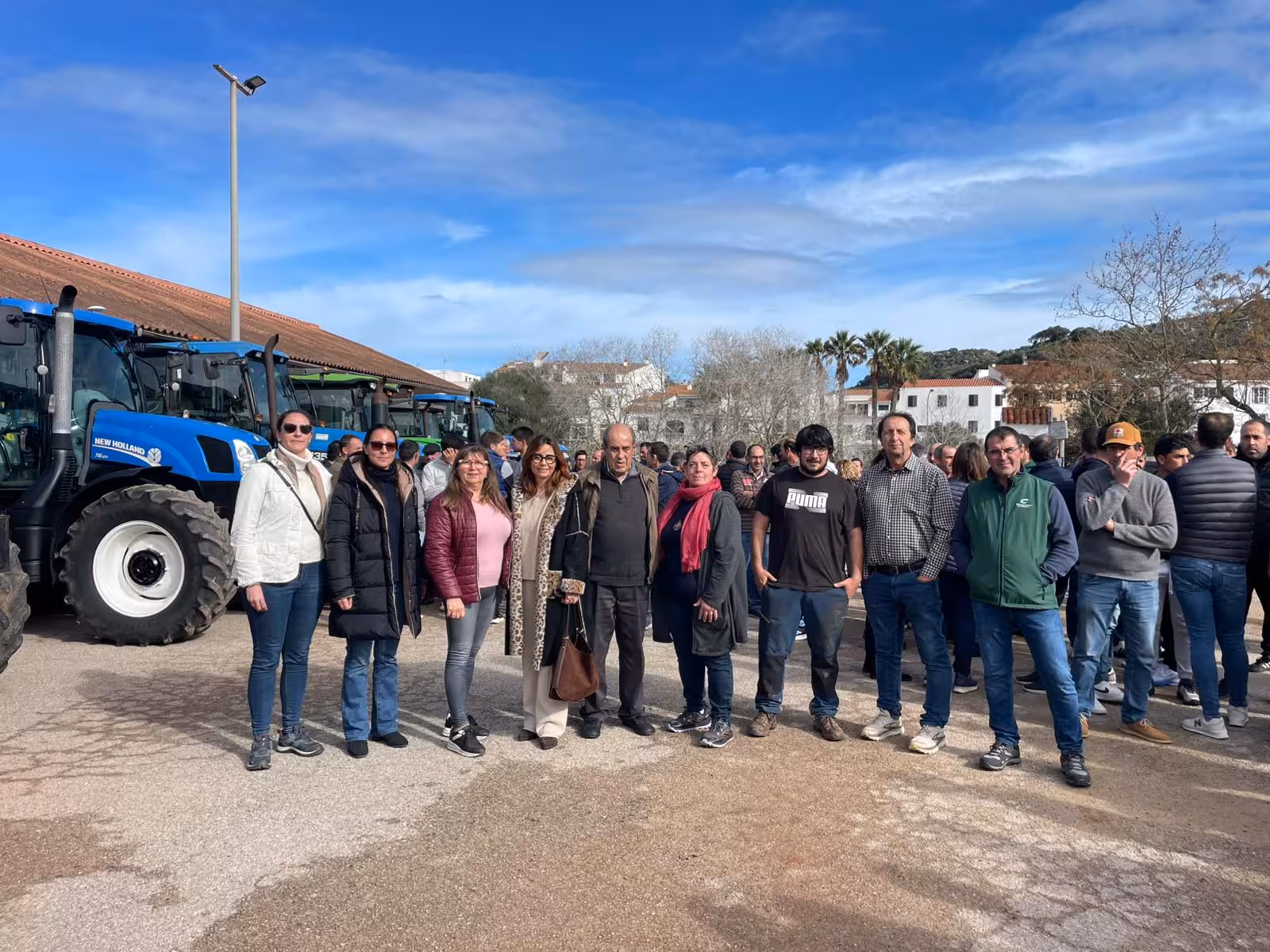 Imagen de la concentración del campo de Menorca esta mañana en Es Mercadal.