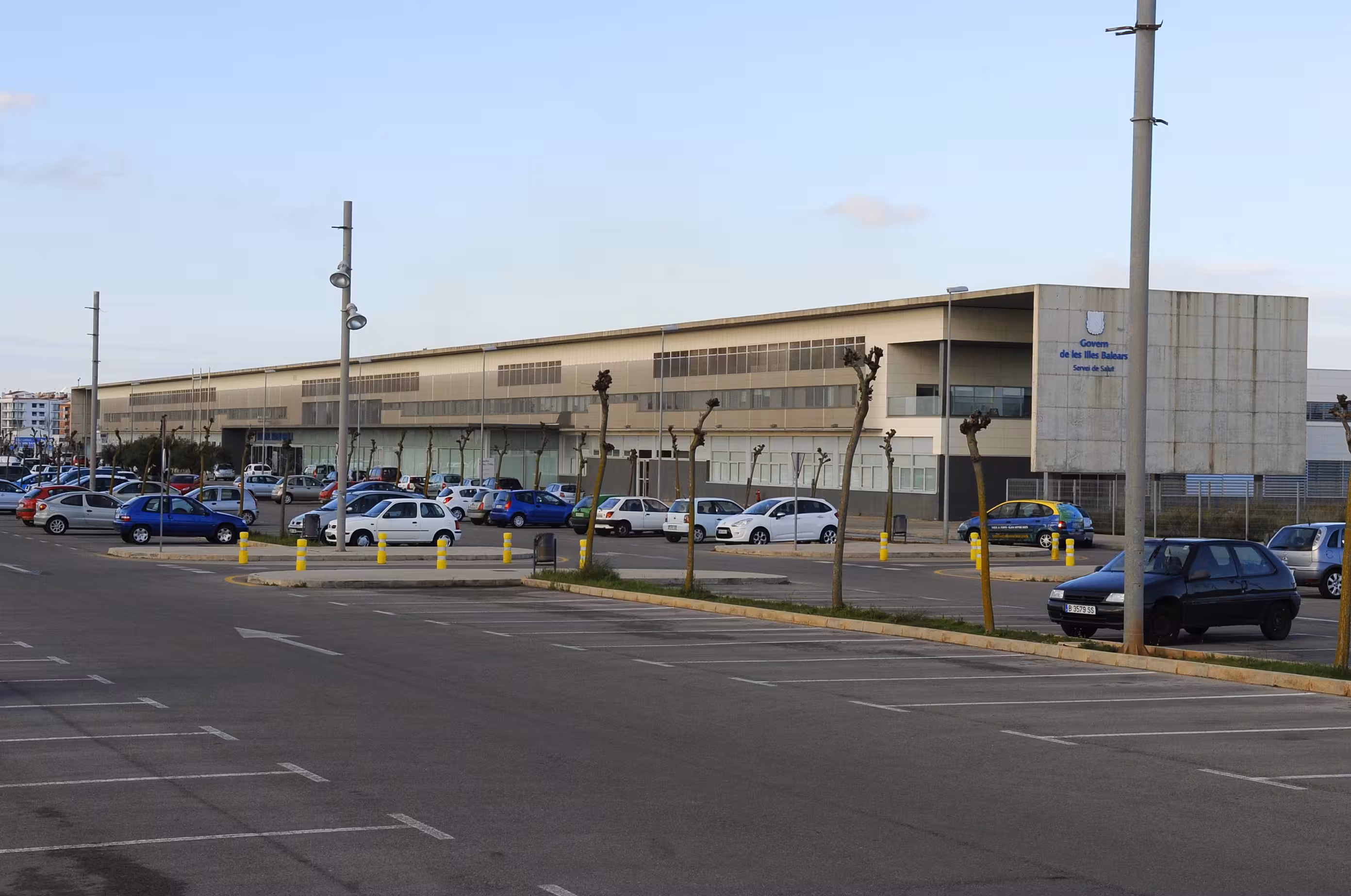 El Mateu Orfila sigue con una operatividad por debajo de lo habitual debido a la huelga de médicos.