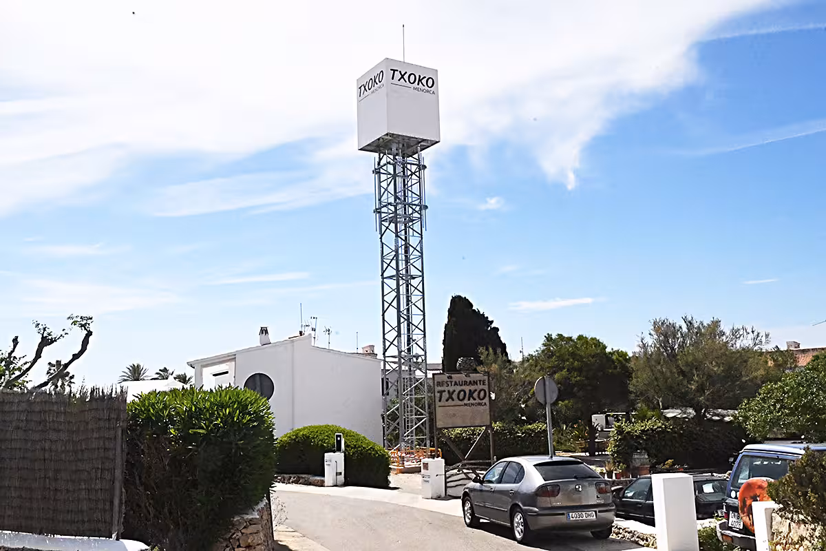 Imagen del artículo: Convocan una protesta ante el Ajuntament de Sant Lluís por la nueva antena de telefonía en Binisafúller