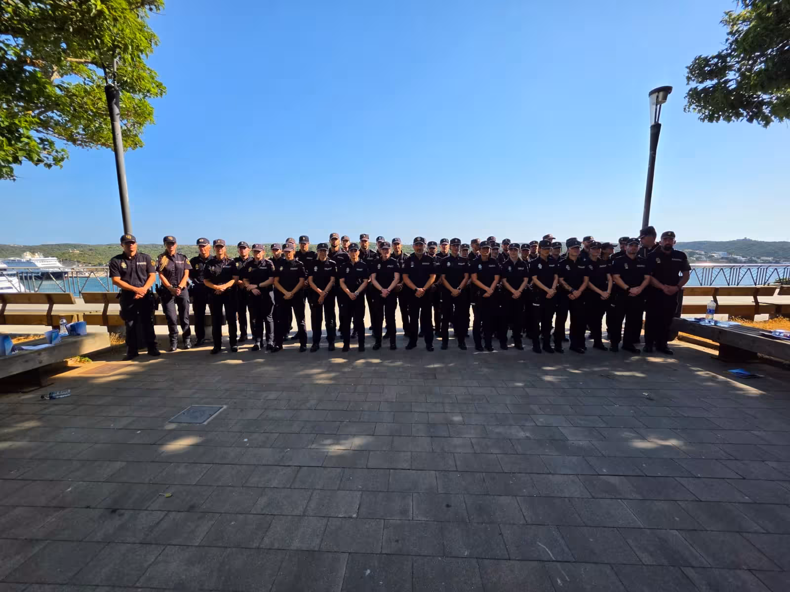 Los nuevos agentes llegan a la comisaría de Maó para reforzar el contingente estival. (Foto: POLICÍA NACIONAL)