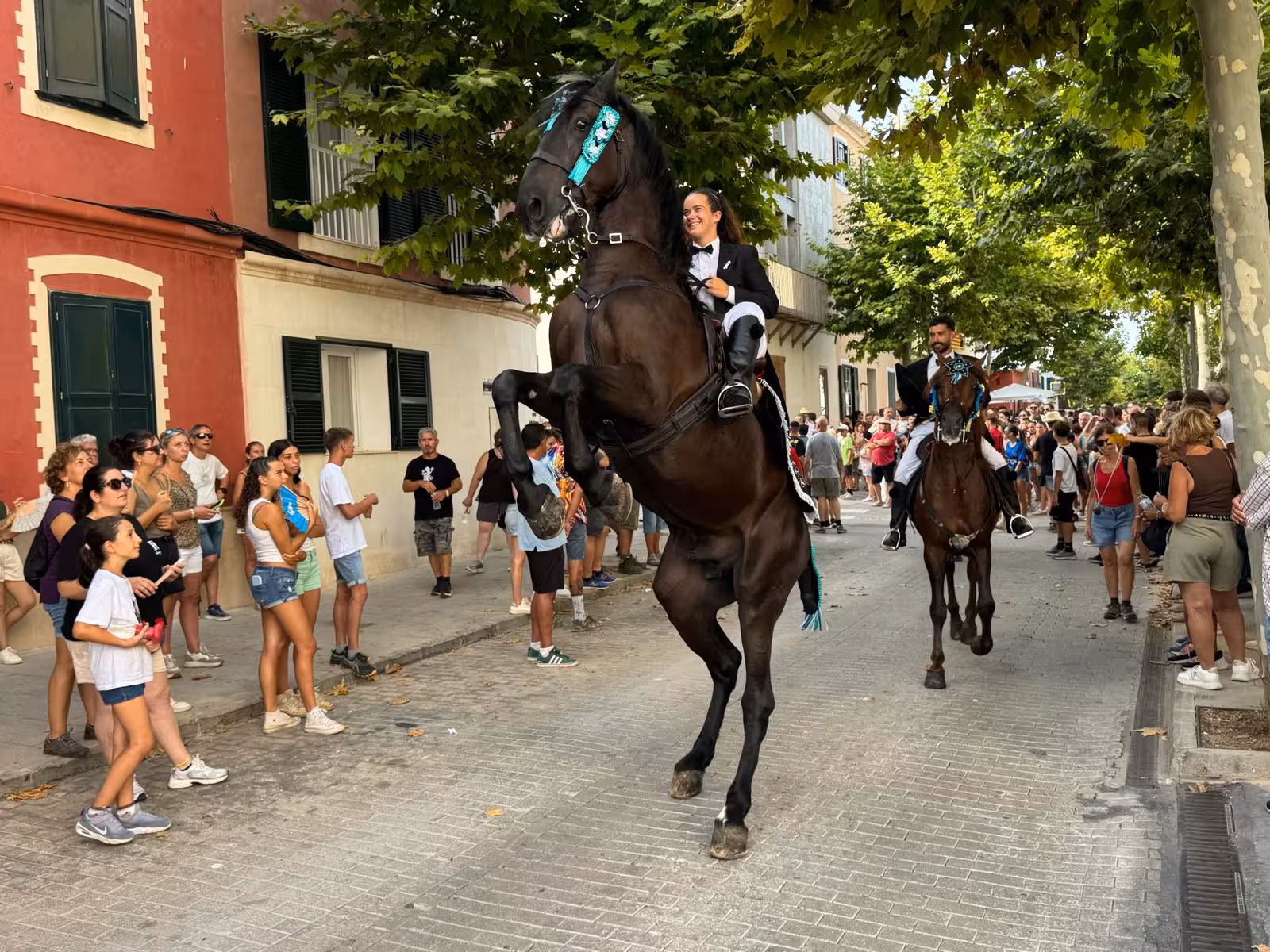 Las celebraciones de Sant Jaume ya se viven en la calle. (Fotos: T.M.)