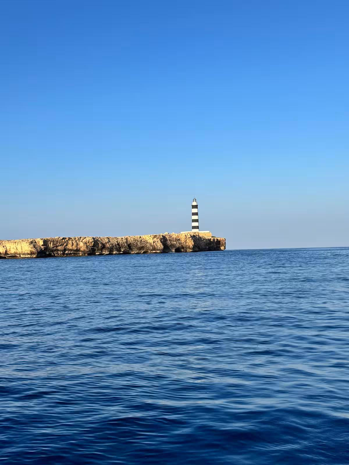 Imagen de l'Illa de l'Aire, en Punta Prima. (Foto: REDACCION)